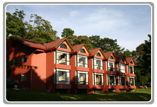 Fonda Vela Costa Rica
