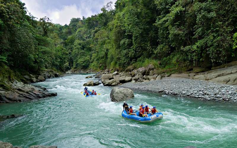 White water rafting Costa Rica
