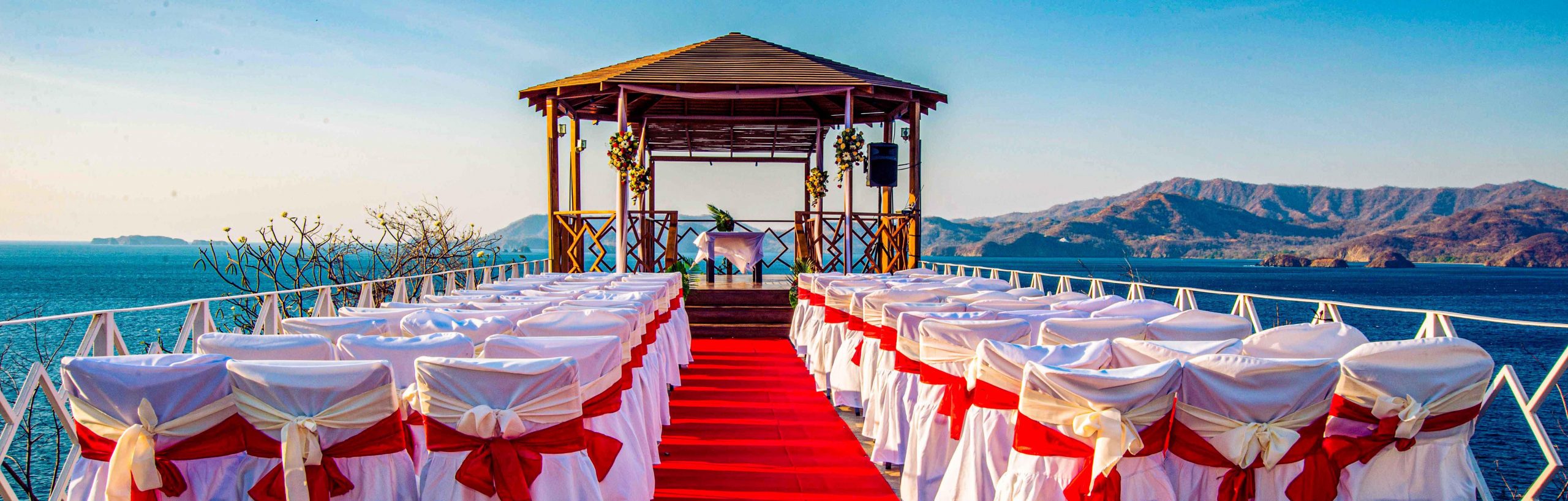 A Complete Guide: How to plan your Costa Rica Wedding