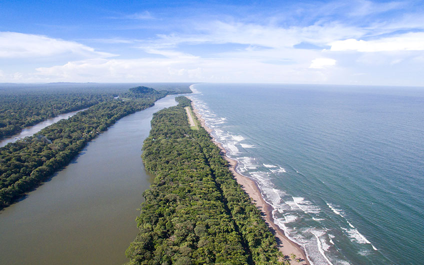 The Limon Airport (LIO) services the Caribbean side of the country