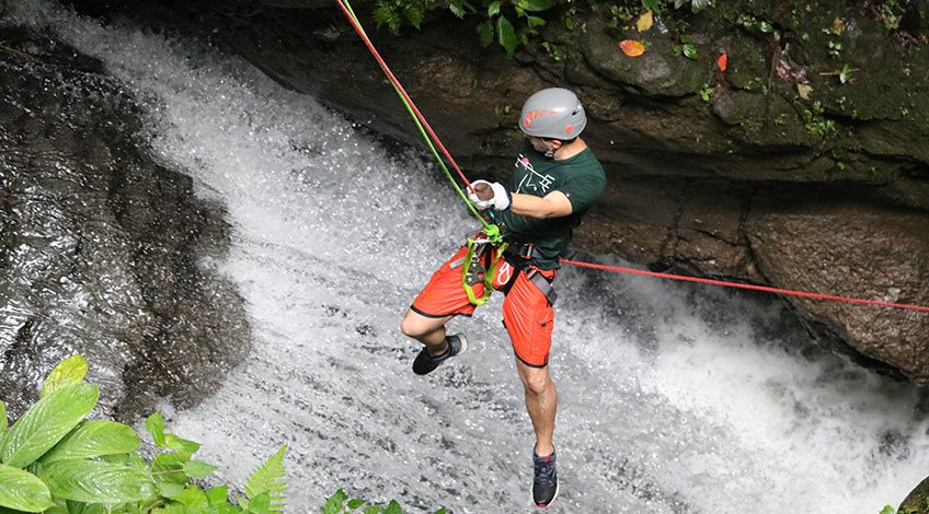 Costa Rica Tours: one-day activities to enjoy in Arenal: Canyoning