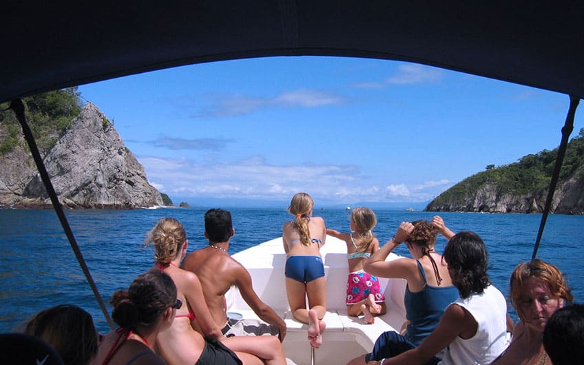 Catamaran Tour Sunset Sail in Manuel Antonio Costa Rica