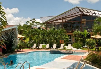 Arenal Springs pool