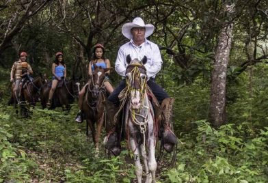 Horseback riding Fortuna Waterfall