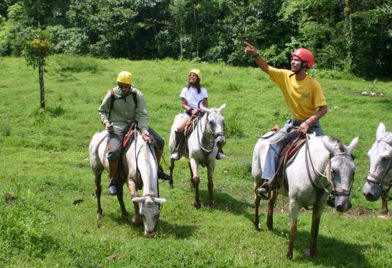 Cabalgata en Sarapiqui