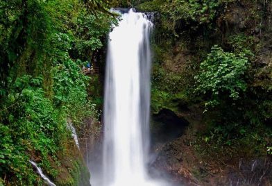 Jardines Cataratas de La Paz