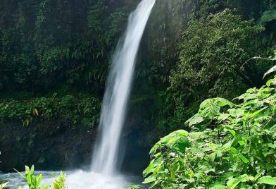 La paz waterfall gardens