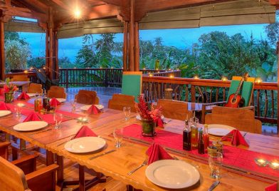 Nicuesa Rainforest Lodge restaurant