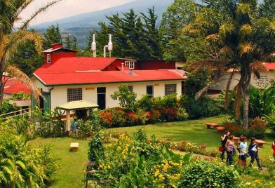 La Paz Waterfall Gardens, Poas Volcano & Doka