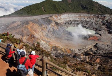 Volcán Poás Medio Día